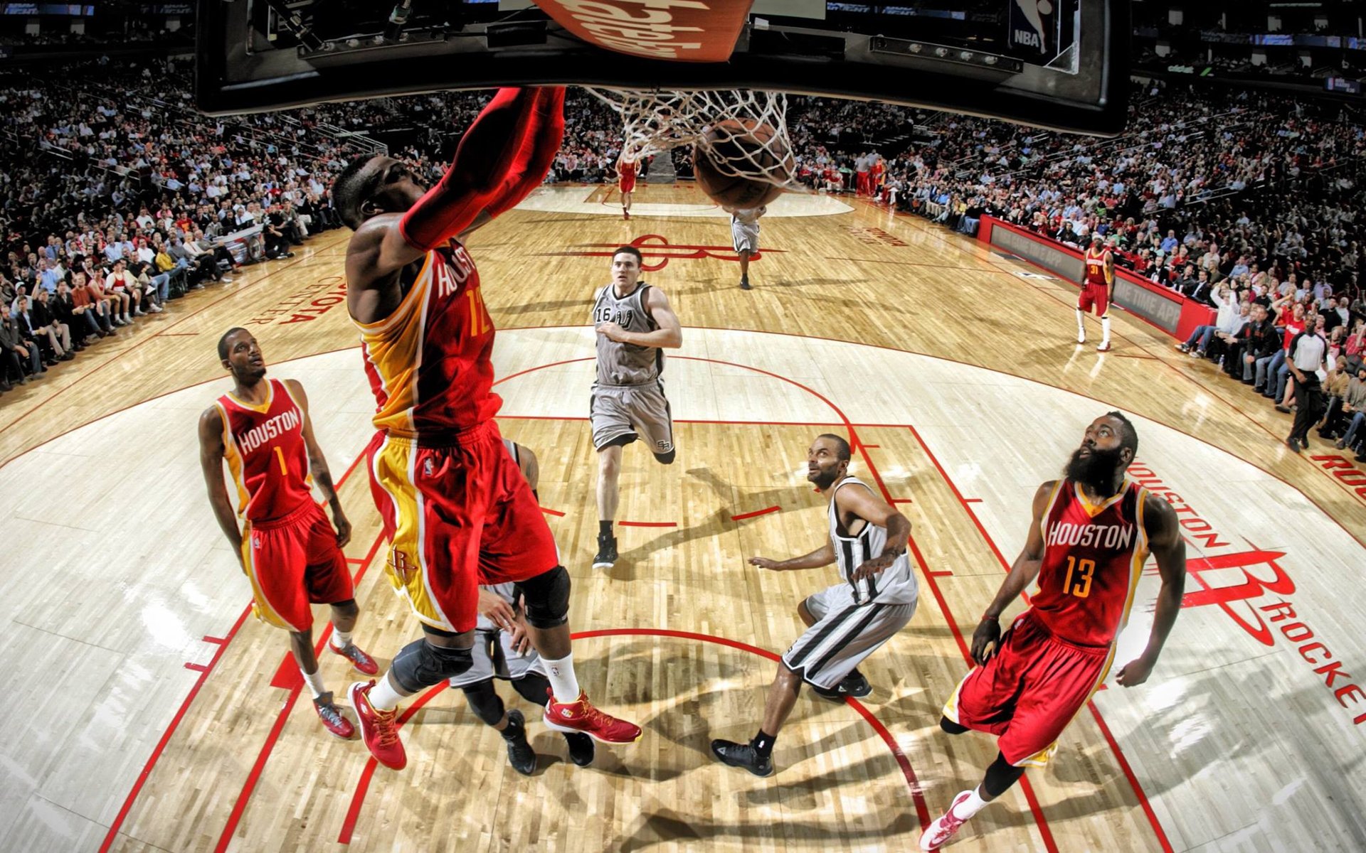 塔图姆50分激战加拿大队，灰熊备战英超突遭罗马加时逆转，主帅复盘目瞪口呆